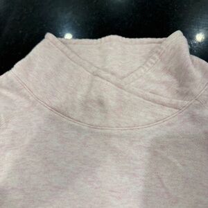 T for Talbot womens large pink sweatshirt longsleeve detail neck like new